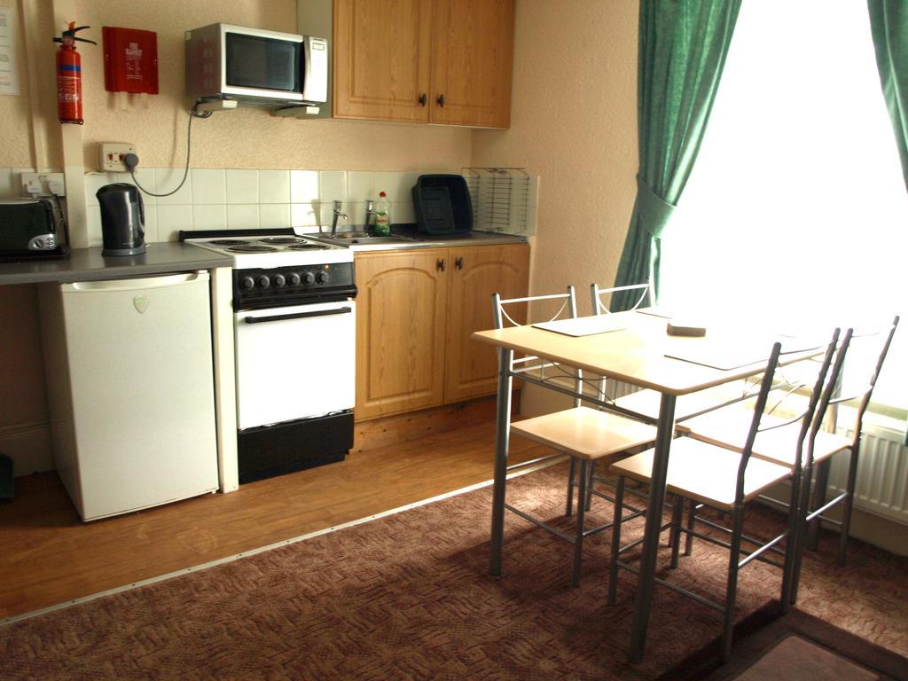 Waverley House Apartments Блэкпул Номер фото